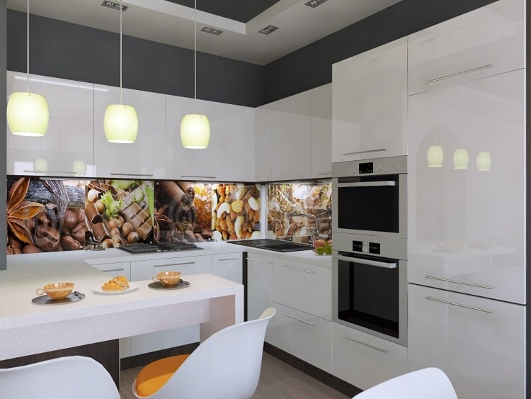 Küche Wandgestaltung -ideen-dunkelgraue-wandfarbe-hochglanz-weisse-fronten-glas-rueckwand-fotomotiv
