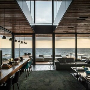 mediterranen stil strandhaus wohnzimmer esstischer terrasse meer