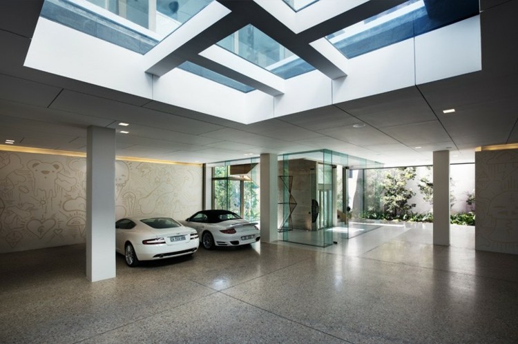 minimalistischen stil einrichtung garage modern fliesen beton aufzug glas