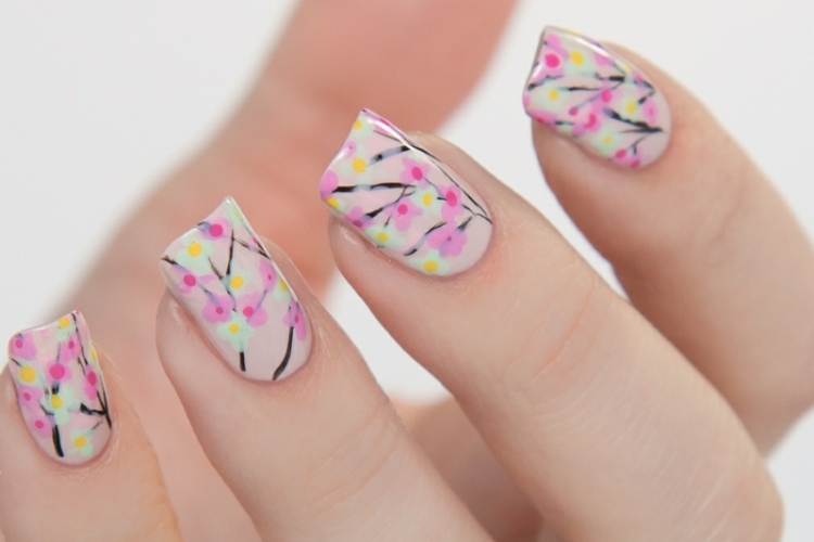 nageldesign sommer zart idee blueten kirsche rosa