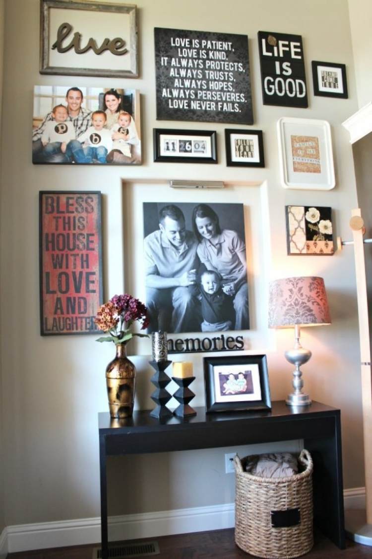 Wandgestaltung mit Bildern wohnzimmer-kombination-spruche-familienfotos