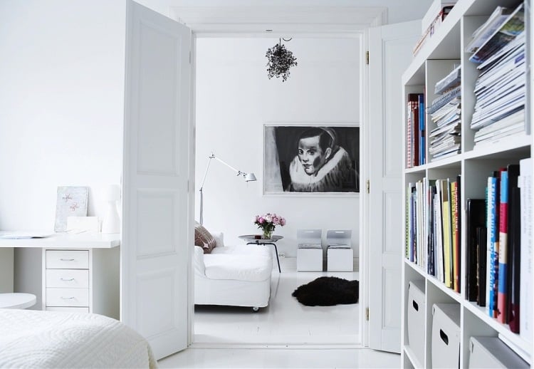 Weiße Wohnzimmermöbel -modern-bild-buecher-regale-schwarz