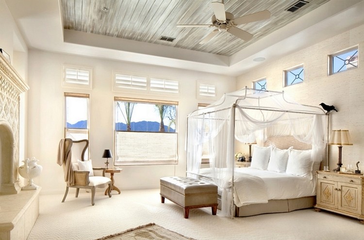 weiße-schlafzimmermoebel-stil-gestaltung-traditionell-himmelbett-rustikal-vintage-fenster-schalosine