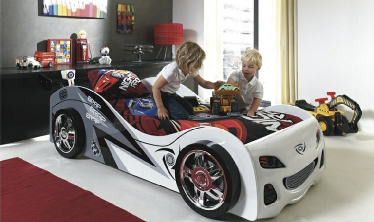 Kinderbett-Babyzimmer-Auto-Jungen-Juniorbett-Ideen