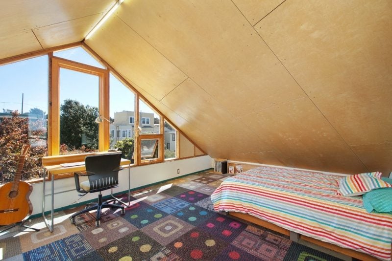 Schlafzimmer-Dachschraege-gestalten-Wandgestaltung-Metall-Teppich