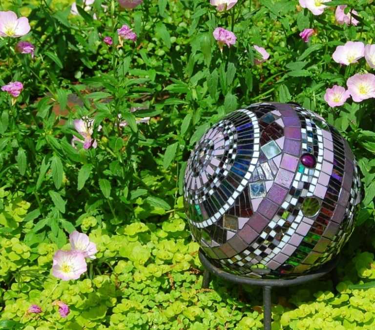 Sommmer-DIY-Deko-Ideen-Mosaik-Blumenbeet