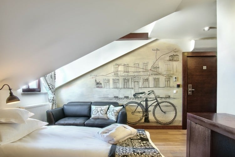 Dachschräge Ideen schlafzimmer-wandgestaltung-vintage-fototapete-fahrrad-motto