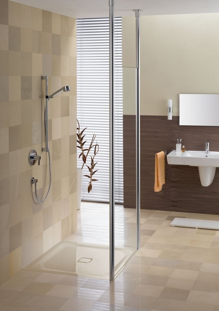 Ebenerdige Dusche -duschwanne-duschkabinne-ablauf-beige-braun-glas-armatir-badezimmer