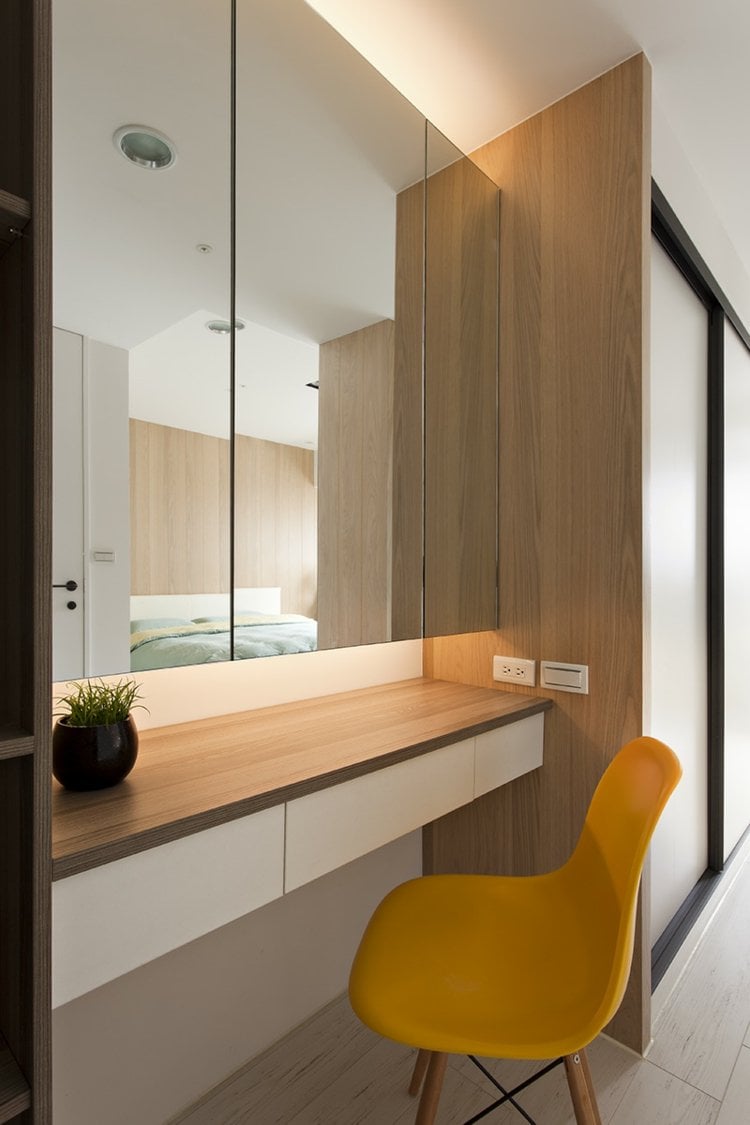 einrichtung mit minimalistisch asiatischem design badezimmer stuhl gelb spiegel