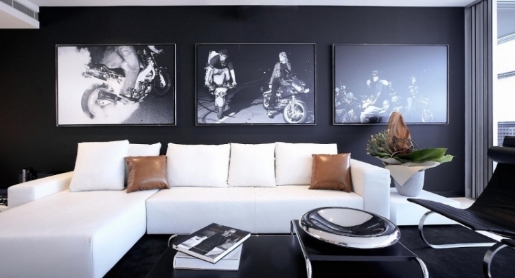 Einrichtungsideen fürs Wohnzimmer -schwarz-weiss-eckcouch-bilder-kissen-deko-wandfarbe