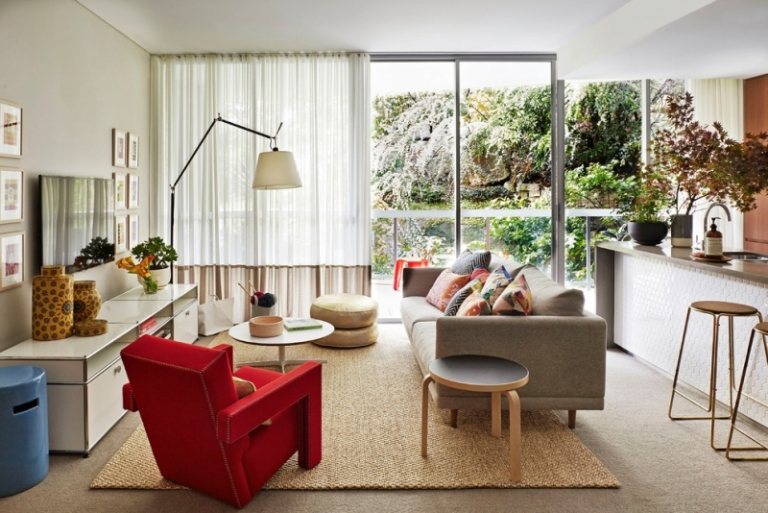 kleines-Zimmer-einrichten-Wohnzimmer-Sessel-rot-Ideen-gestalten
