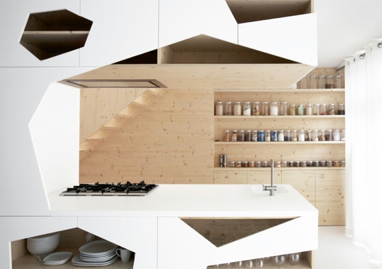 kreative und schöne küchenideen schranktueren abstrakt design holz wand