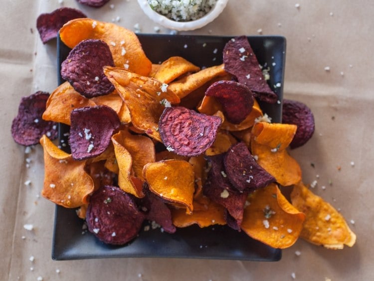 Party Fingerfood ideen-rote-beele-suesskartoffeln-chips