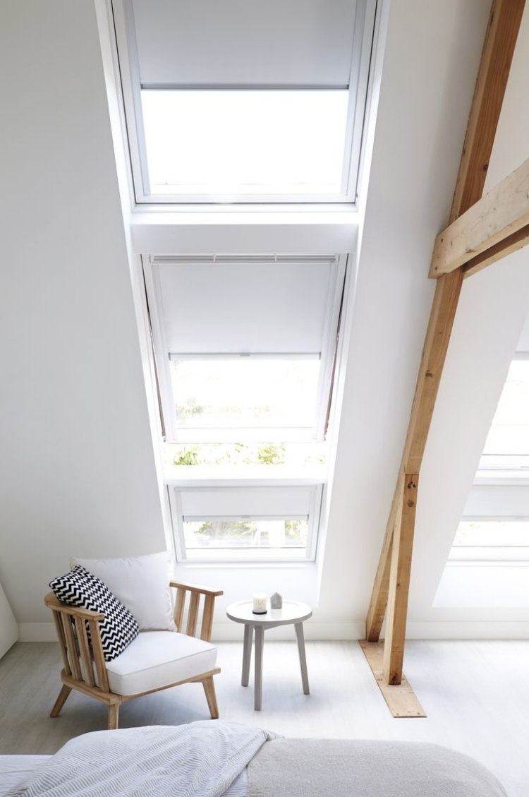 Rollos für Dachfenster schlafzimmer-scandinavisch-design-holztraeger-weiss