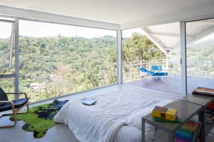 schlafzimmer ausblick kinder teppich terrasse liegestuehle