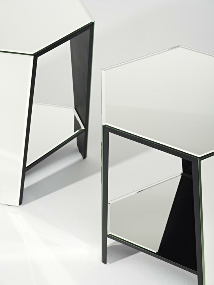 spiegel design modern glanz reflektion moebel wohnzimmer
