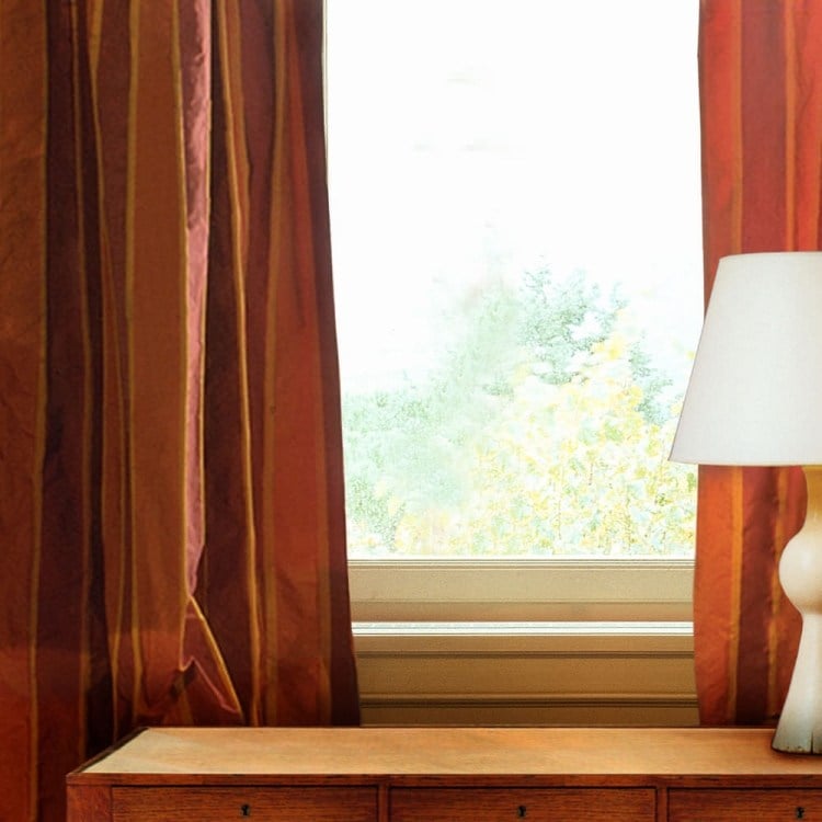 Vorhänge für Wohnzimmer -blickdicht-leonia-dedar-seide-polyester-farbig-streifen