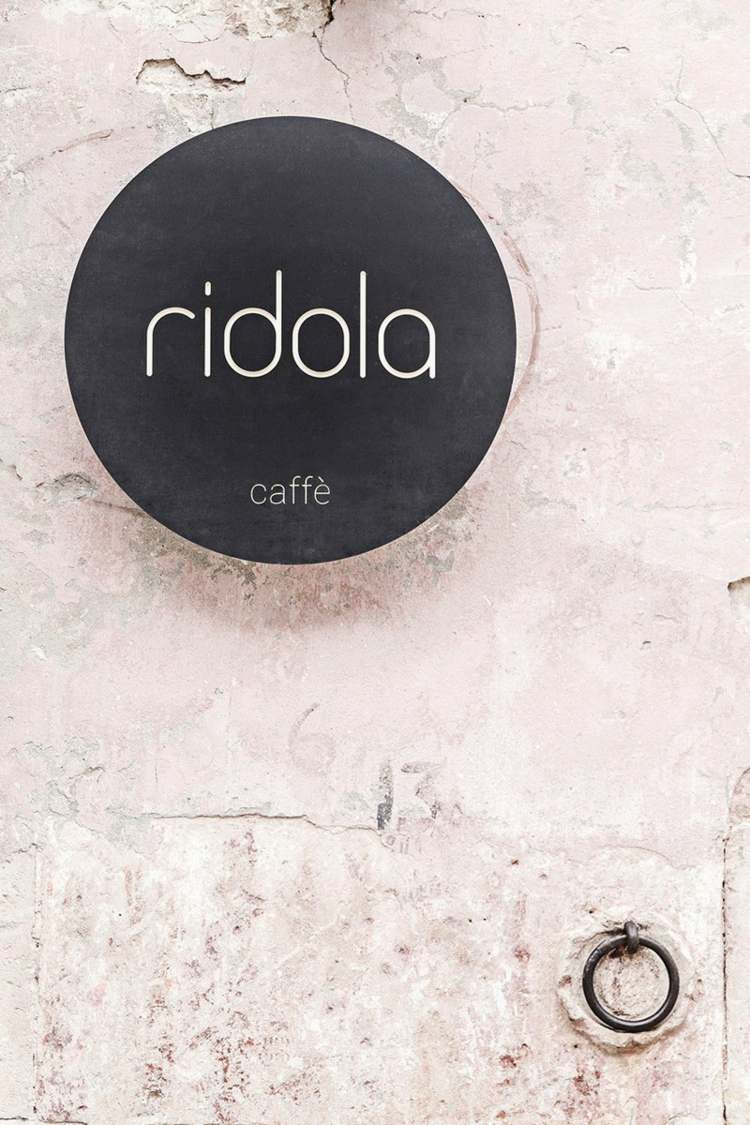 wand paneelen design schild cafe namen ridola