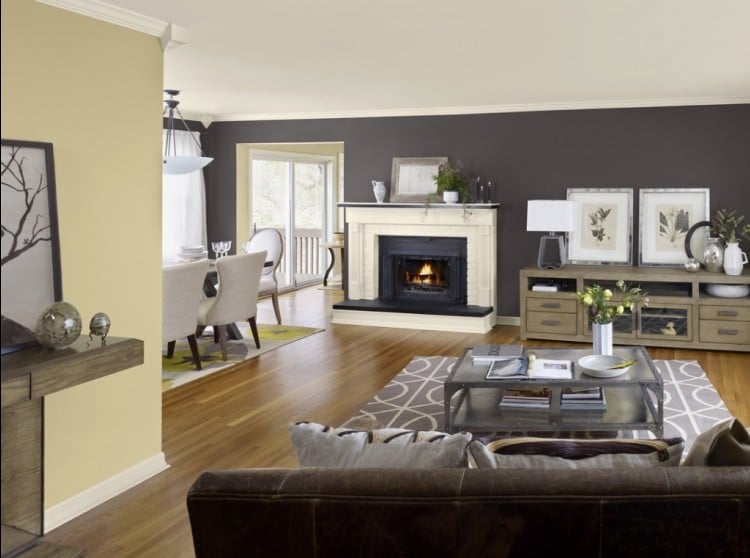 wandfarbe-grau-kombinationen-gelb-pastellfarbe-holzboden-couch-sideboard-wohnzimmer