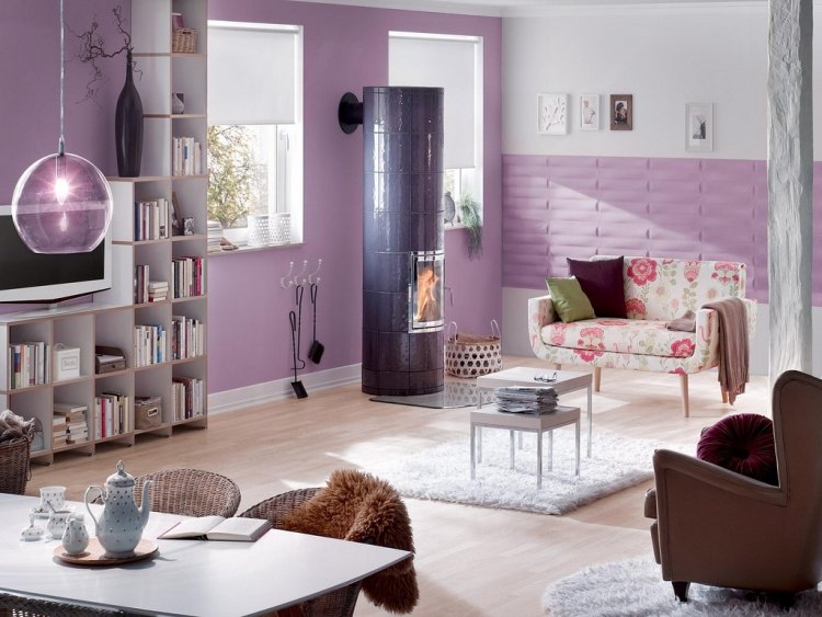 wandgestaltung-wohnzimmer-lila-wandfarbe-3d-wandpaneele