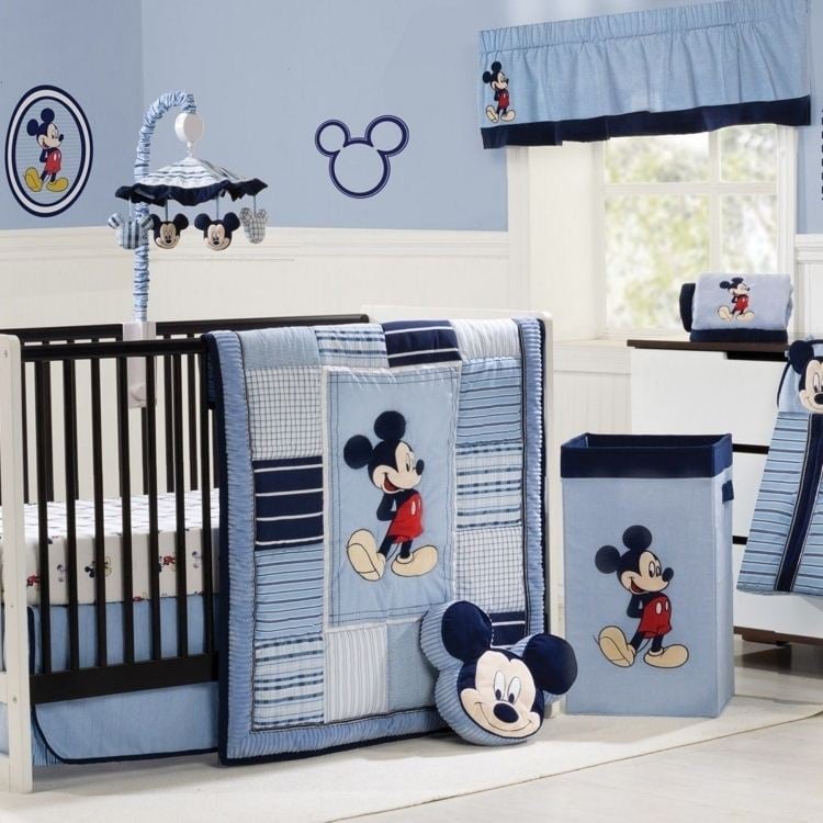 wandtattoo-babyzimmer-blau-mickey-mouse-accessoires-cartoon