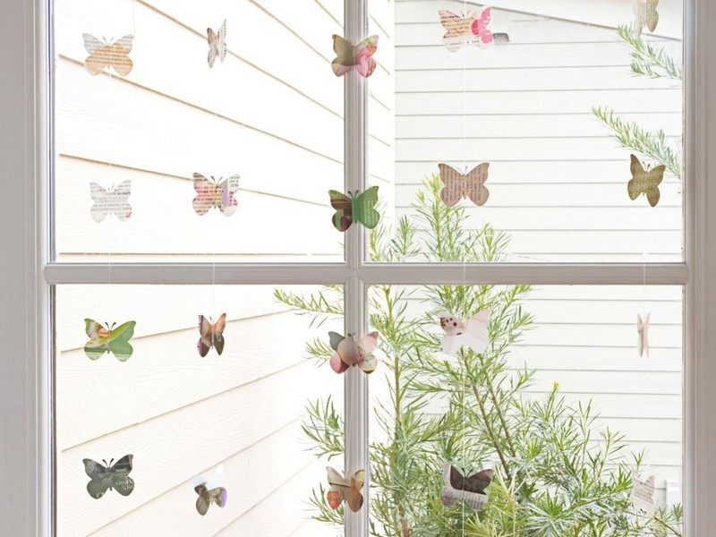 Basteln-Erwachsene-Fensterdeko-Papier-Schmetterlinge-ausschneiden