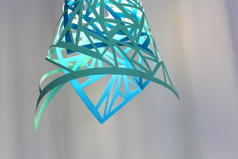 Basteln-Erwachsene-Lampe-Papier-ausschneiden-Ideeen