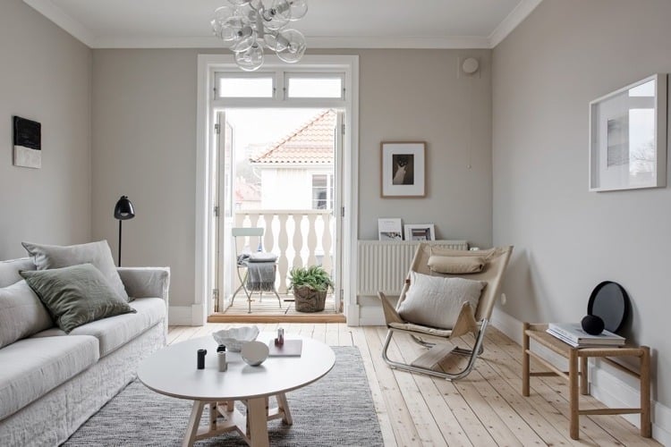 Greige im Wohnzimmer Wandfarbe Beige-Grau kombinieren und mischen