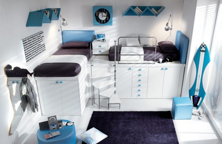 Kinderzimmer-Deko-ideen-motto-surfen-hochbetten-weiss-blaue-akzente