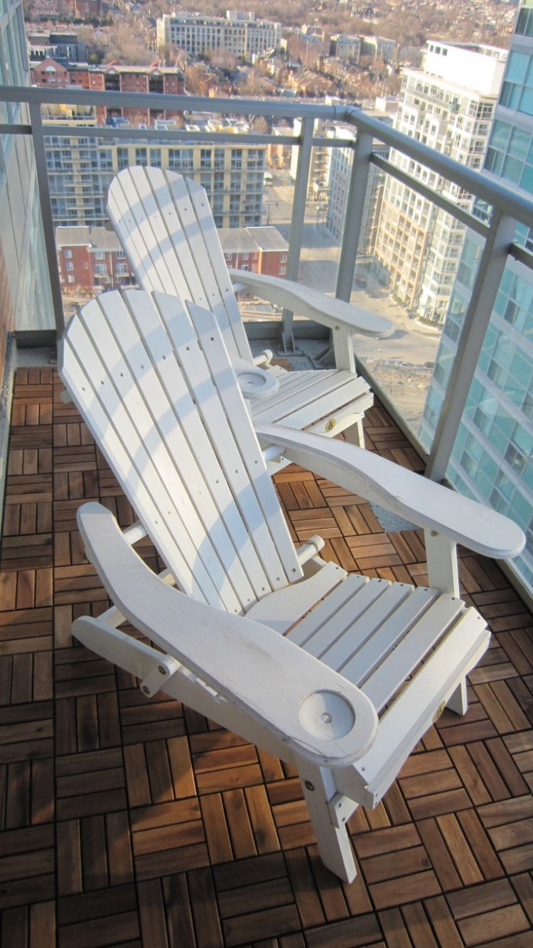 Balkon Fliesen aus Holz