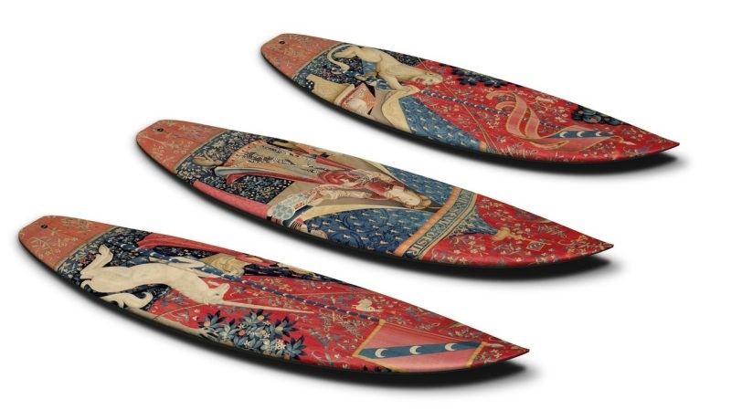 Designer Surfboards -triptychon-dame-rot-frankreich-surfbretter-kunst-boom-art