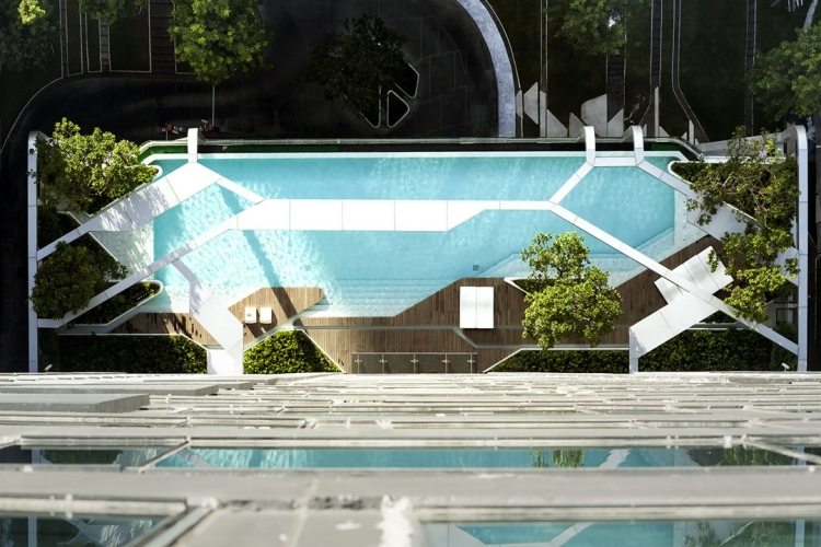 Garten- und Landschaftsbau -schwimmbad-moderne-architektur-weiss-baeume-pflanzen-weiss