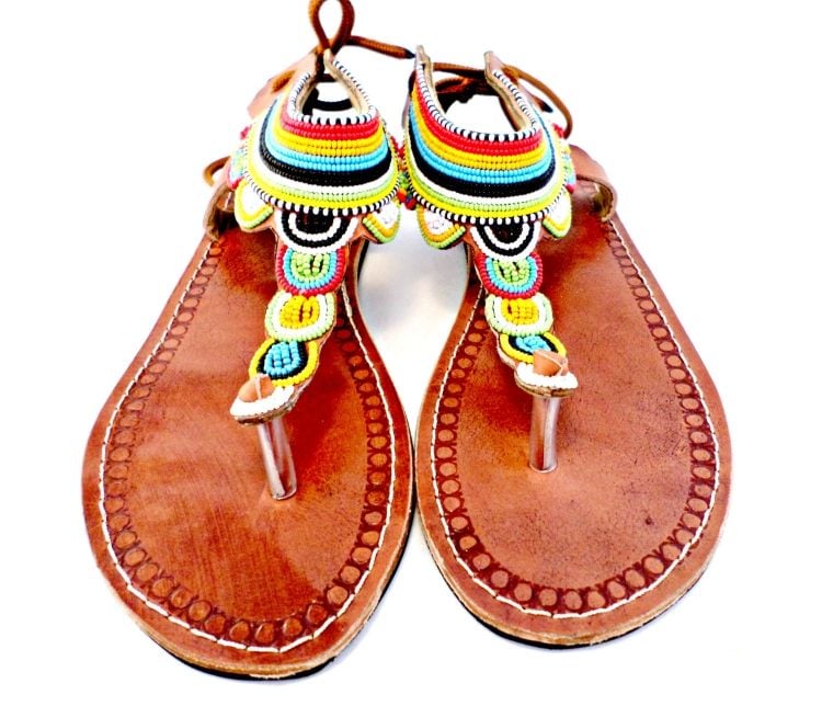 Hippie Chic -mode-boho-flache-sandalen-perlen-bunt-leder