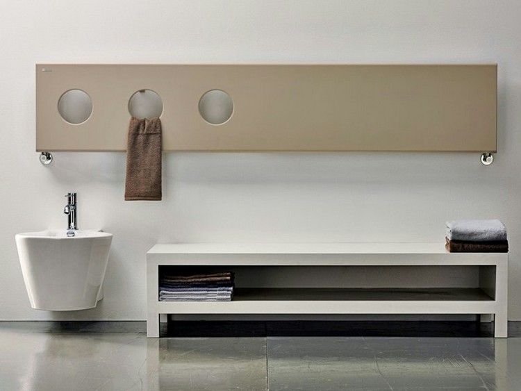 moderne-heizkoerper-badezimmer-handtuchtrockner-horizontal-TREO-ANTRAX-IT