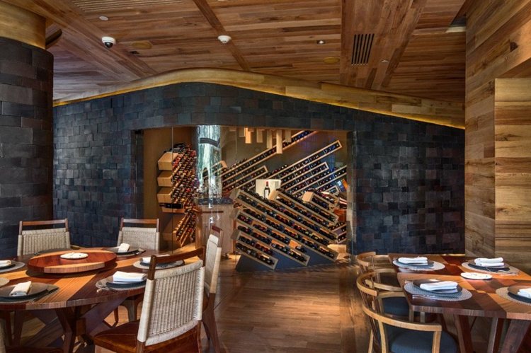 restaurant fliesen mit maßgefertigtem design esstische weinkeller stuehle