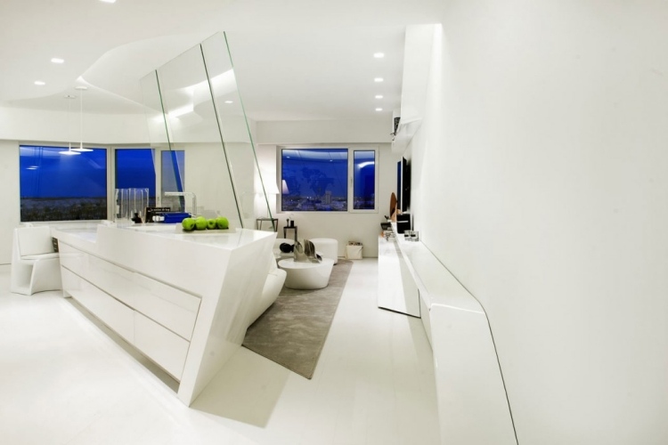 wohnzimmer-weiss-penthouse-minimalistisch-design-glas