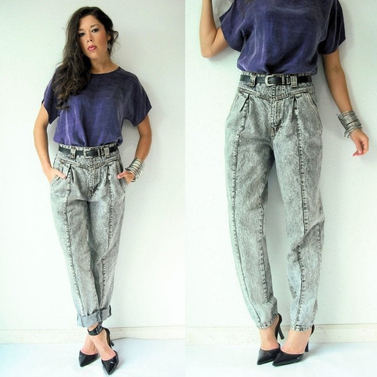 80er-jahre-mode-jeans-hohe-taillelocker-guertel-tshirt-lila