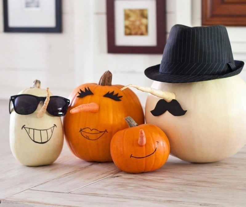 Basteln-Herbst-Halloween-Kuerbisse-Schnurrbart-Augenbrille-Karotten