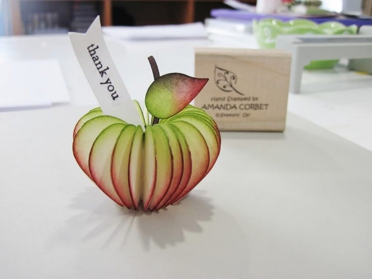 Deko-Naturmaterialien-Apfel-schnitzen-Ideen-Platzkarte