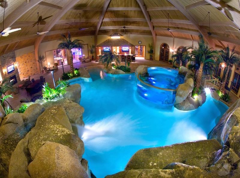Indoor-Pool-Grotte-Palmen-Keller-bauen-Ideen