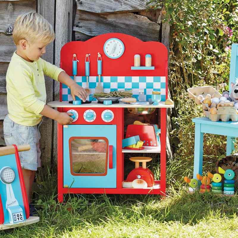 Kinderkueche-Holz-rot-blau-Garten-Spielzeuge-Sommer