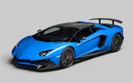 Lamborghini Aventador LP 750