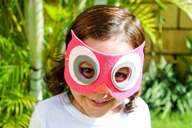 Bastelvorlagen für Herbst -eule-kinder-diy-maske-filz-papier-maedchen-pink