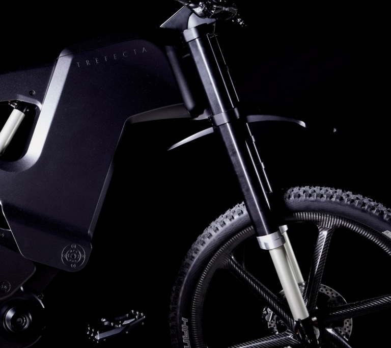elektrisches-fahrrad-motorrad-seitenansicht-detail-materialien-robust-design