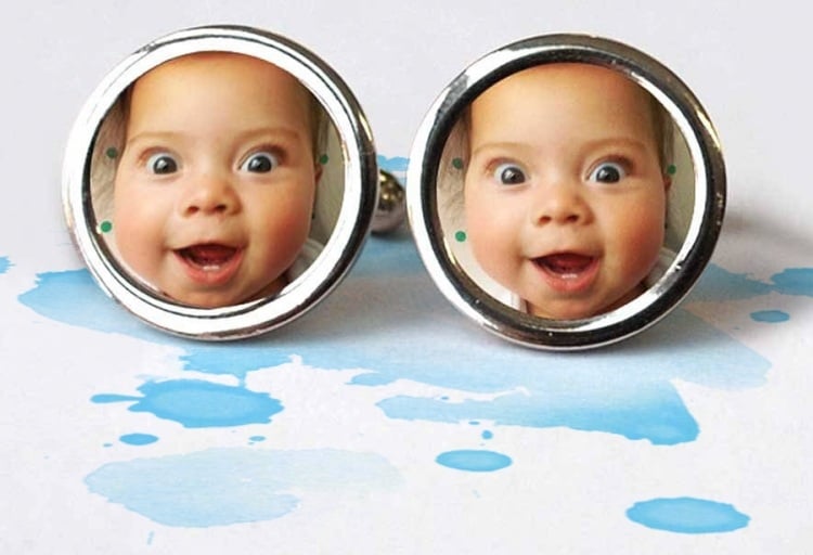 originelle-ausgefallene-fotogeschenke-manchettenknoepfe-lustig-baby-gesicht
