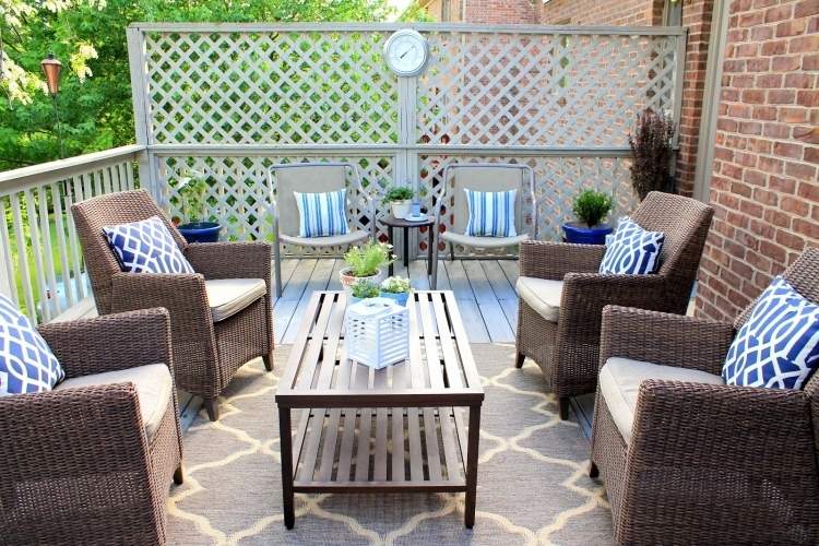 outdoor-teppiche-design-braun-terrasse-gartenanteil-gartenmoebel-kunststoffrattan-polster-kissen