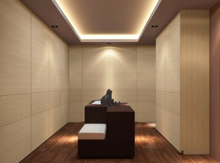 Ankleidezimmer-einrichten-Holzschrank-Schiebetueren-LED-Dachbeleuchtung