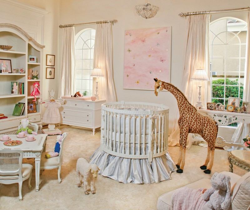 Babyzimmer-einrichten-Ideen-Giraffe-Ideen-rundes-Babybett