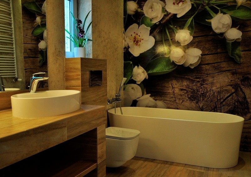 Badezimmer-Ideen-kleine-Baeder-Blumen-Muster-Fototapete-dekorieren-Wolakdesign