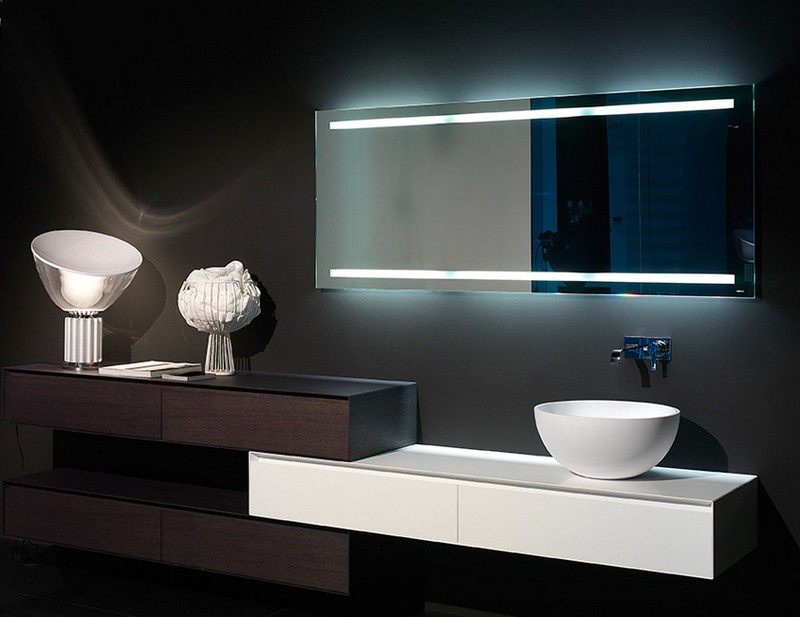 Badspiegel-Beleuchtung-LED-oben-unten-Wandschrank